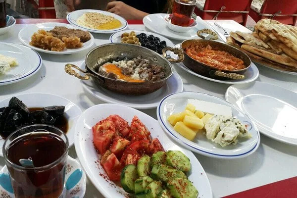Adana Cemalpaşa Ev Yemekleri Yapan Yerler Yemek Sipariş 2 Mayıs 2025